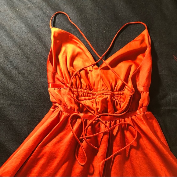 Silky red strappy dress 👗 - Picture 10 of 11